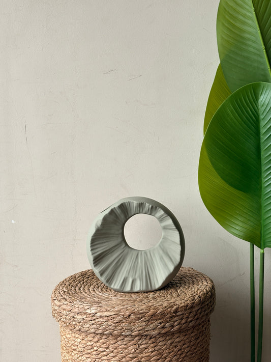 Donut-shaped silhouette vase